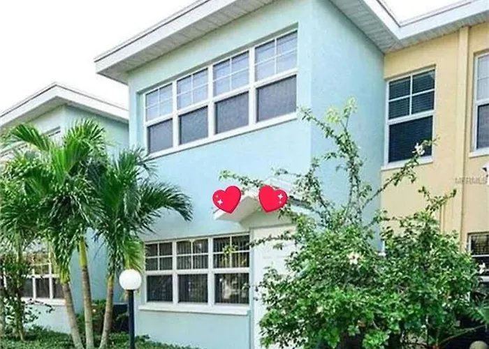 Beach Condo Apartment *