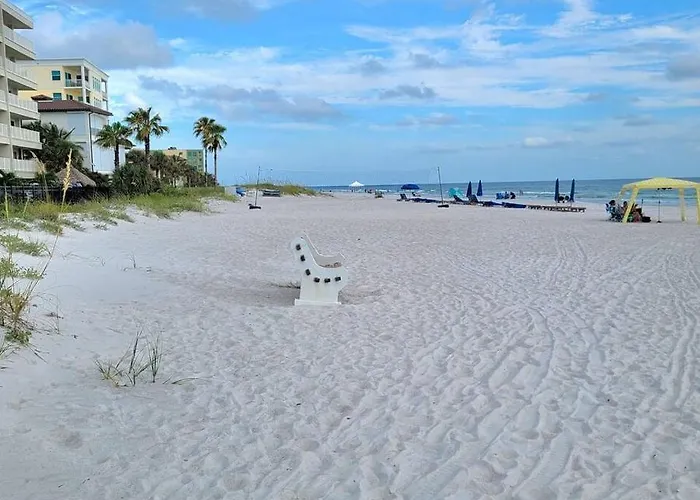 Beach Condo Apartment *
